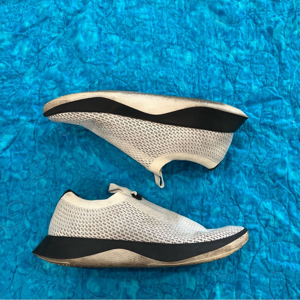 Allbirds Women's White and Black Shoes Tree Dasher Sz 10W Used